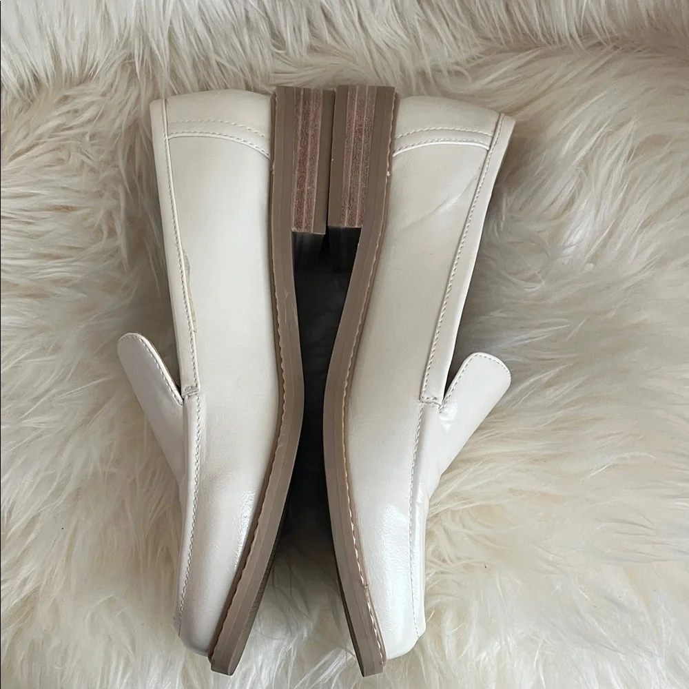 DV by Dolce Vita Women's White  loafers - Picture 2 of 6